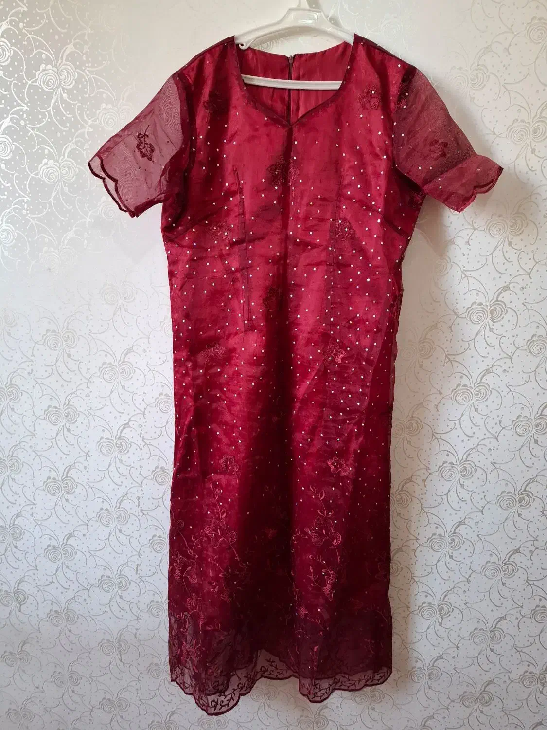 تعدای لباس مجلسی|لباس|اردبیل, |دیوار