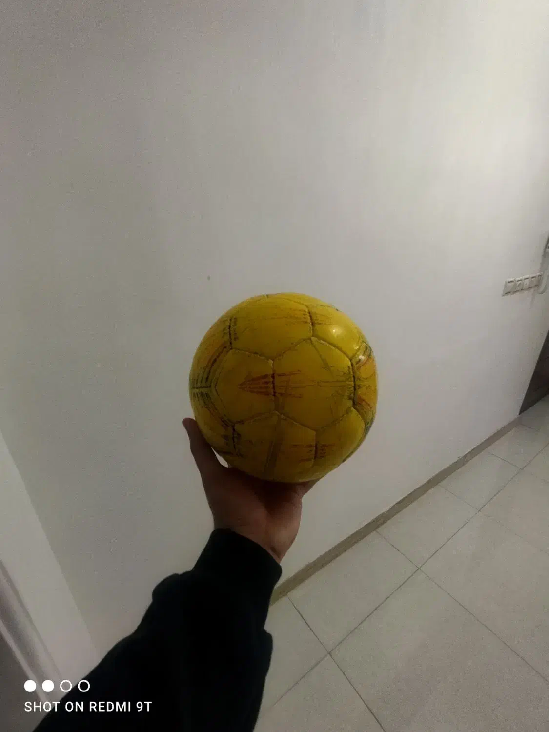 توپ فوتسال / سالم|ورزش‌های توپی|آستانه اشرفیه, |دیوار