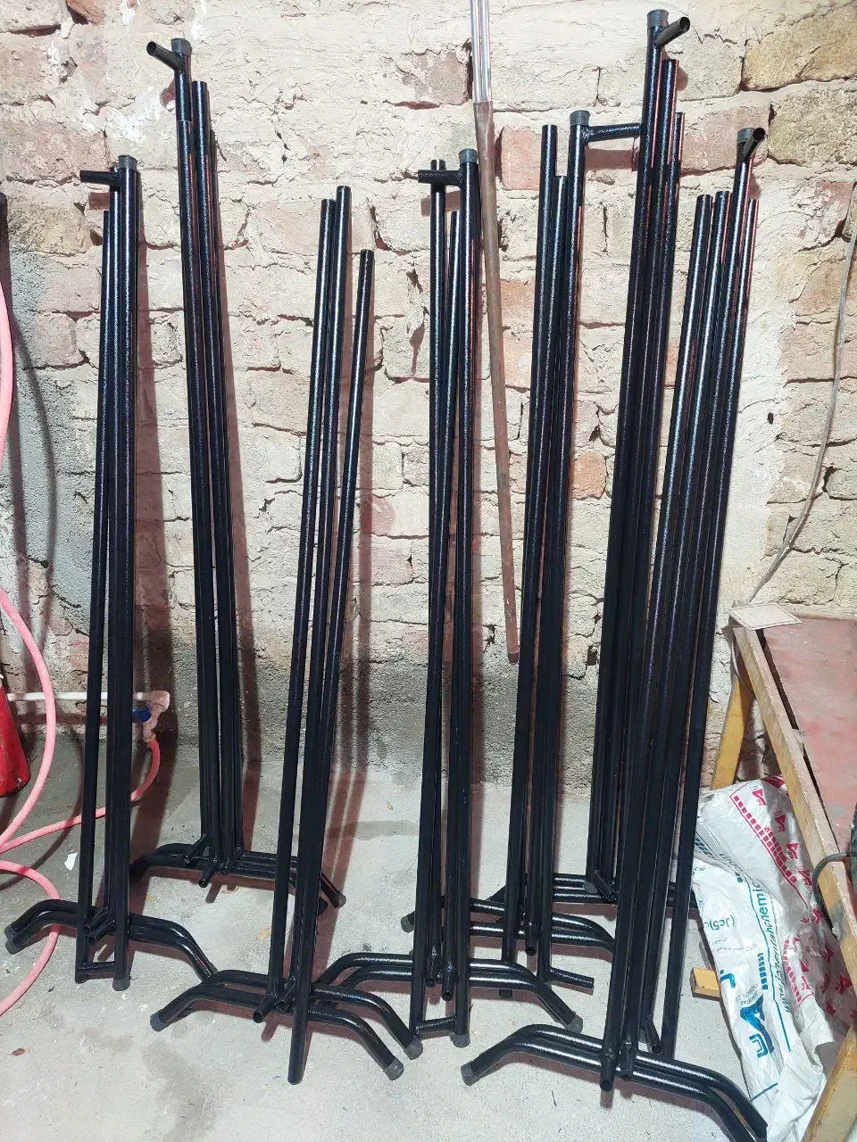 رخت آویز|بندرخت و رختآویز|رباطکریم, کیکاور|دیوار