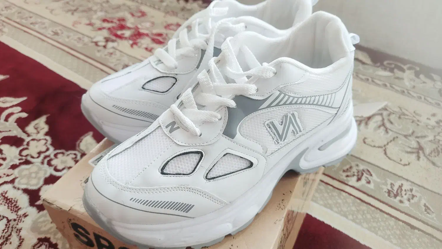 کفش اسپرت|کیف، کفش، کمربند|فسا, |دیوار