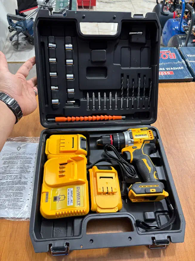 دریل شارژی دیوالت ۳۶ ولت|ماشینآلات صنعتی|ارومیه, |دیوار