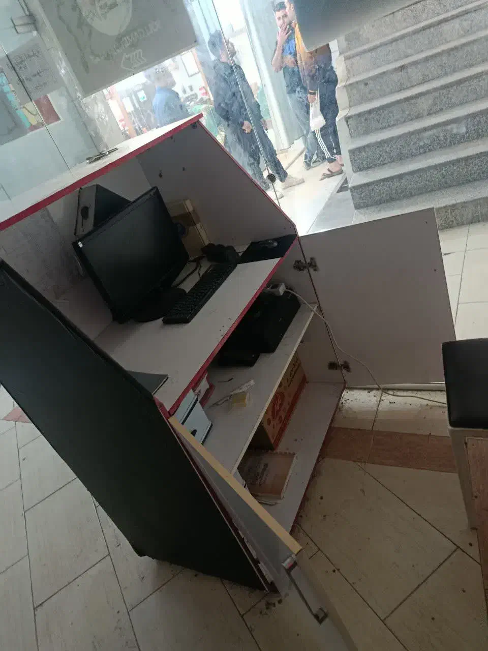 میز کانتر کاملا سالم|دفتر کار|کاشان, باغ ماجد|دیوار