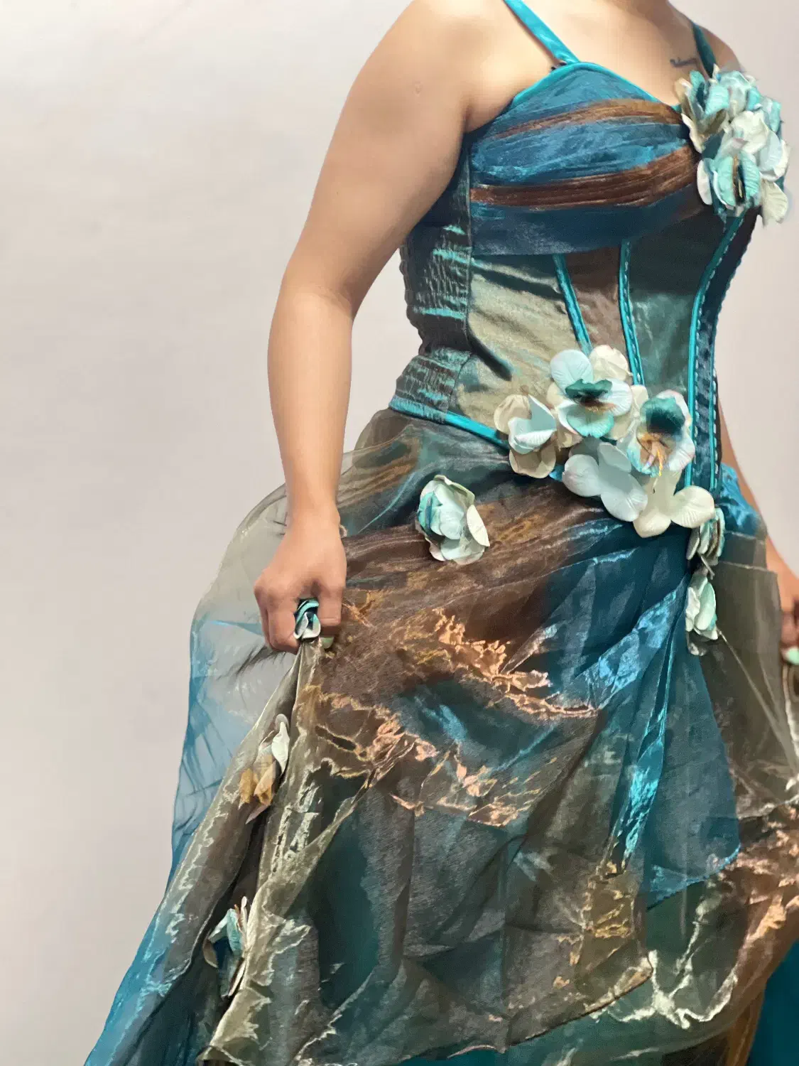 لباس شب ترک|لباس|رامسر, |دیوار