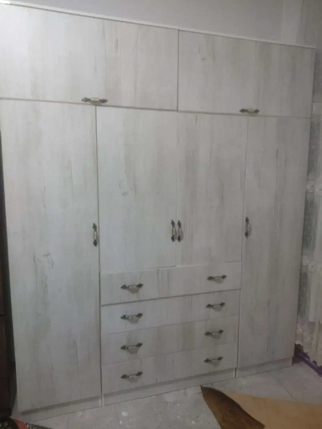 کمد|جاکفشی، کمد، دراور|هشتگرد, هشتگرد قدیم|دیوار