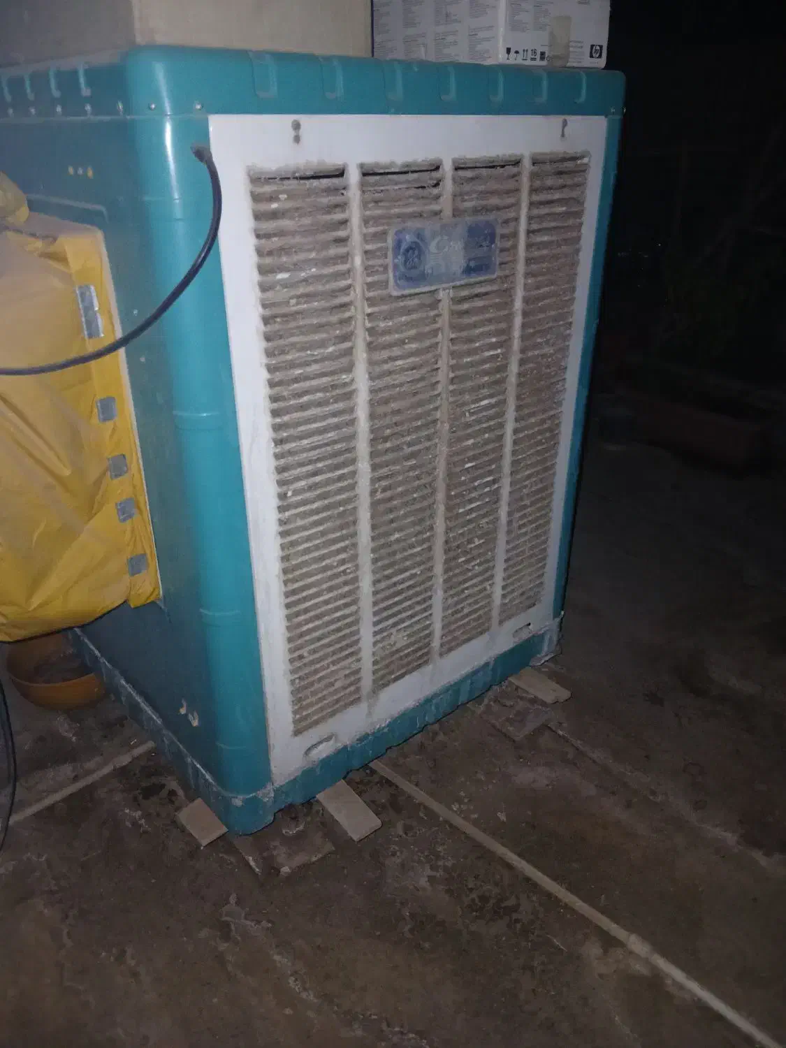 کولر آبی|کولر آبی|هشتگرد, فاز ۱ مهستان|دیوار