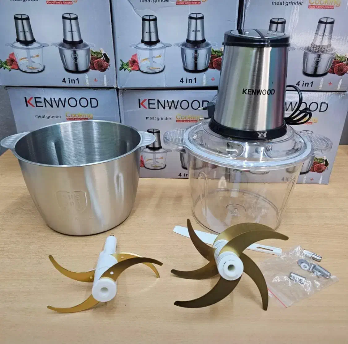 خردکن کنوود دو کاسه دوعدد تیغه طلایی ارسال رایگان|خردکن، آسیاب، غذاساز|مشهد, رضاییه|دیوار