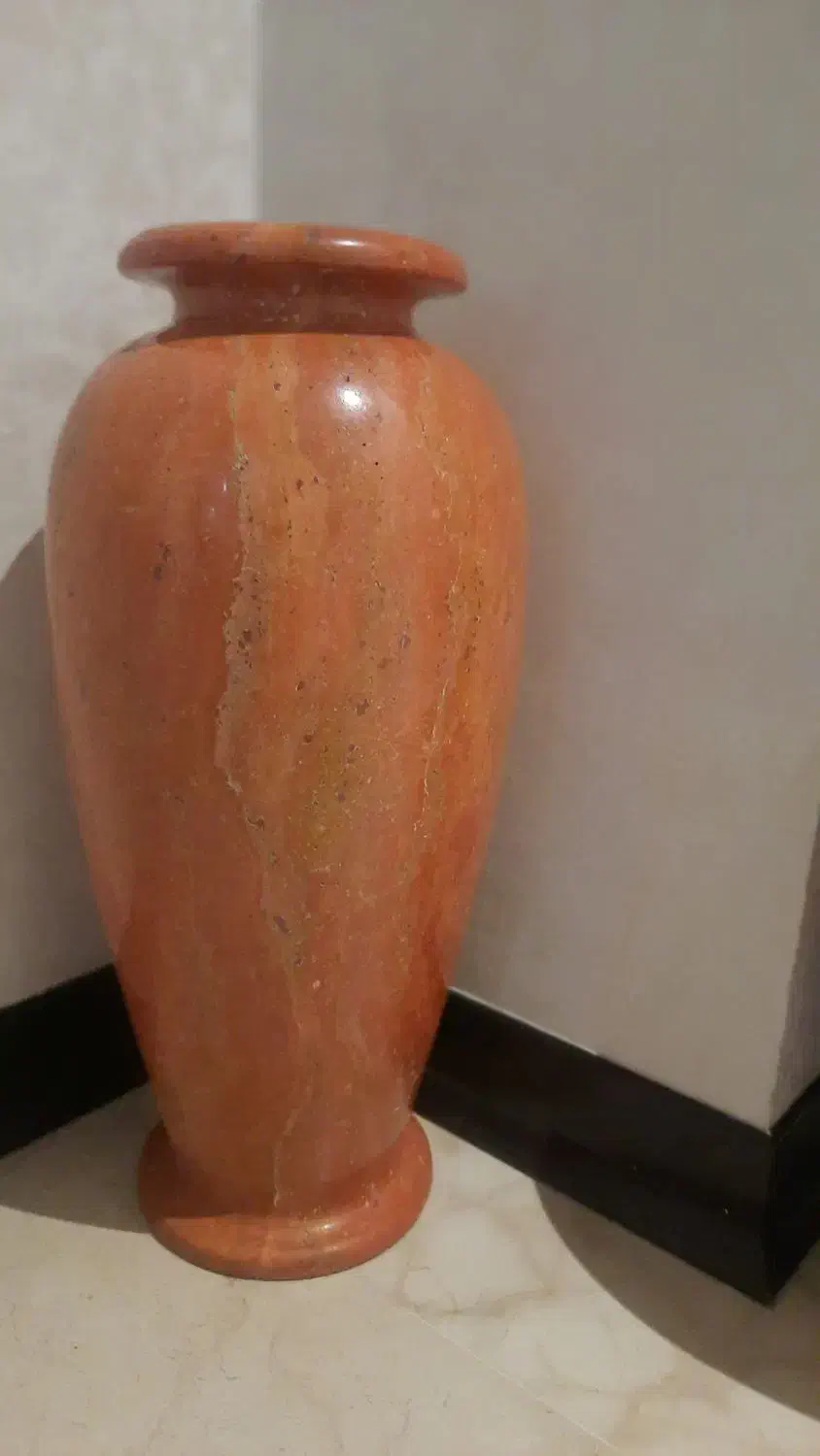 یک جفت گلدان سنگی بسیار شیک و سنگین|کلکسیون اشیاء عتیقه|ری, دیلمان|دیوار