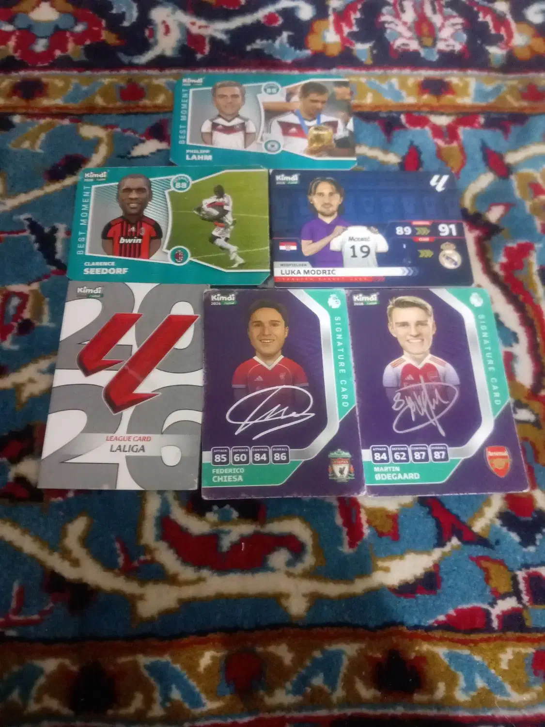 کیمدی|اسباب‌‌بازی|شیراز, لاله|دیوار