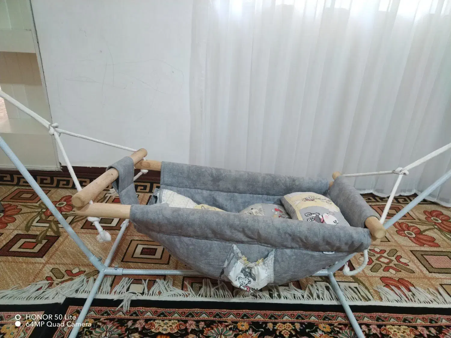 گهواره تاشو|تخت و صندلی بچه|خرم‌آباد, |دیوار