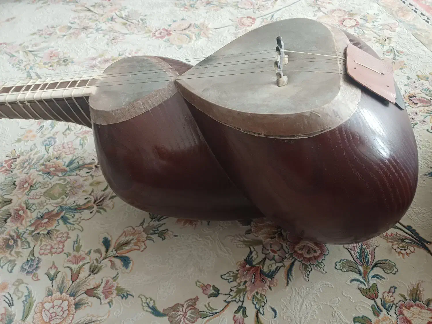 ساز تار|سازهای سنتی|همدان, |دیوار