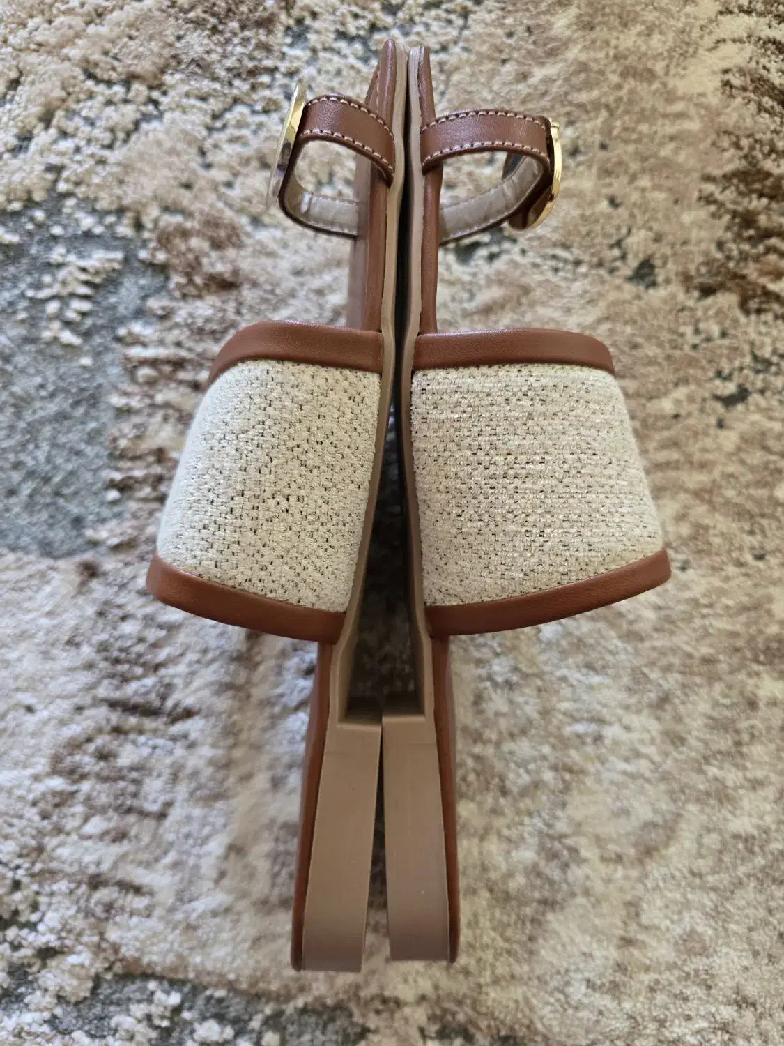 صندل (سندل) شیک زنانه یراق طلایی پاشنه۱/۵سانتیمتری|کیف، کفش، کمربند|کیش, |دیوار