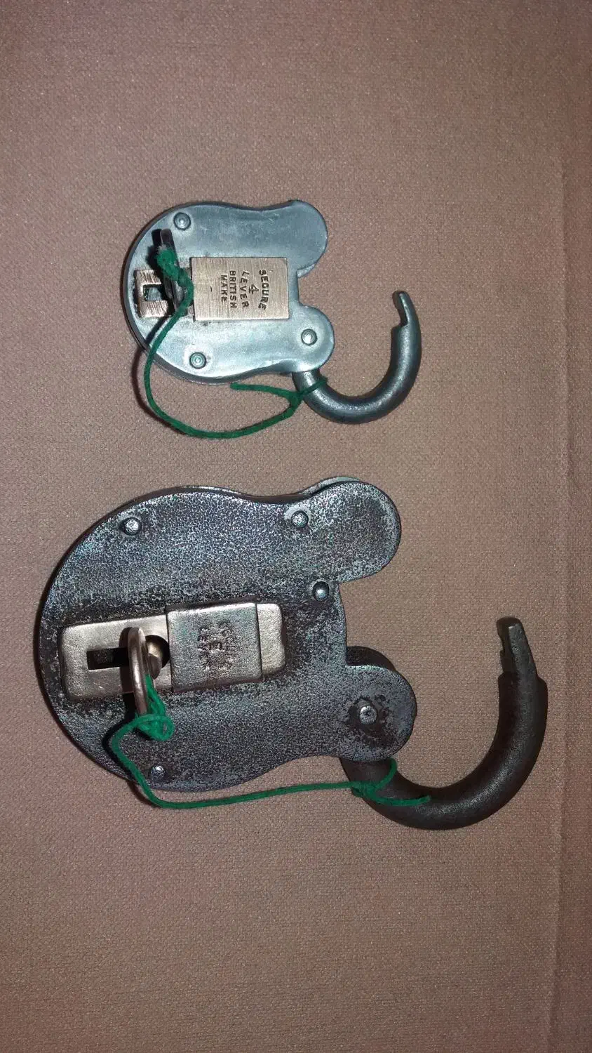 قفل قدیمی|کلکسیون اشیاء عتیقه|شهرکرد, |دیوار