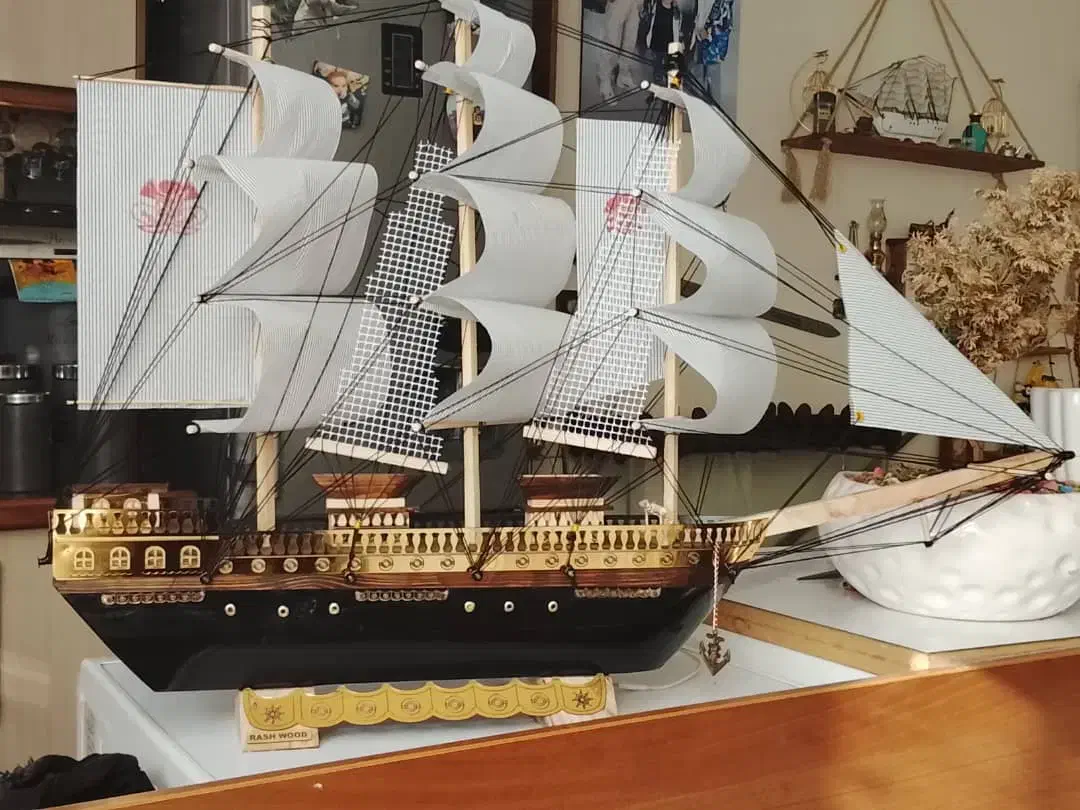 گشتی های بادبانی|مجسمه، تندیس، ماکت|تهران, شهرک ولیعصر شمالی|دیوار