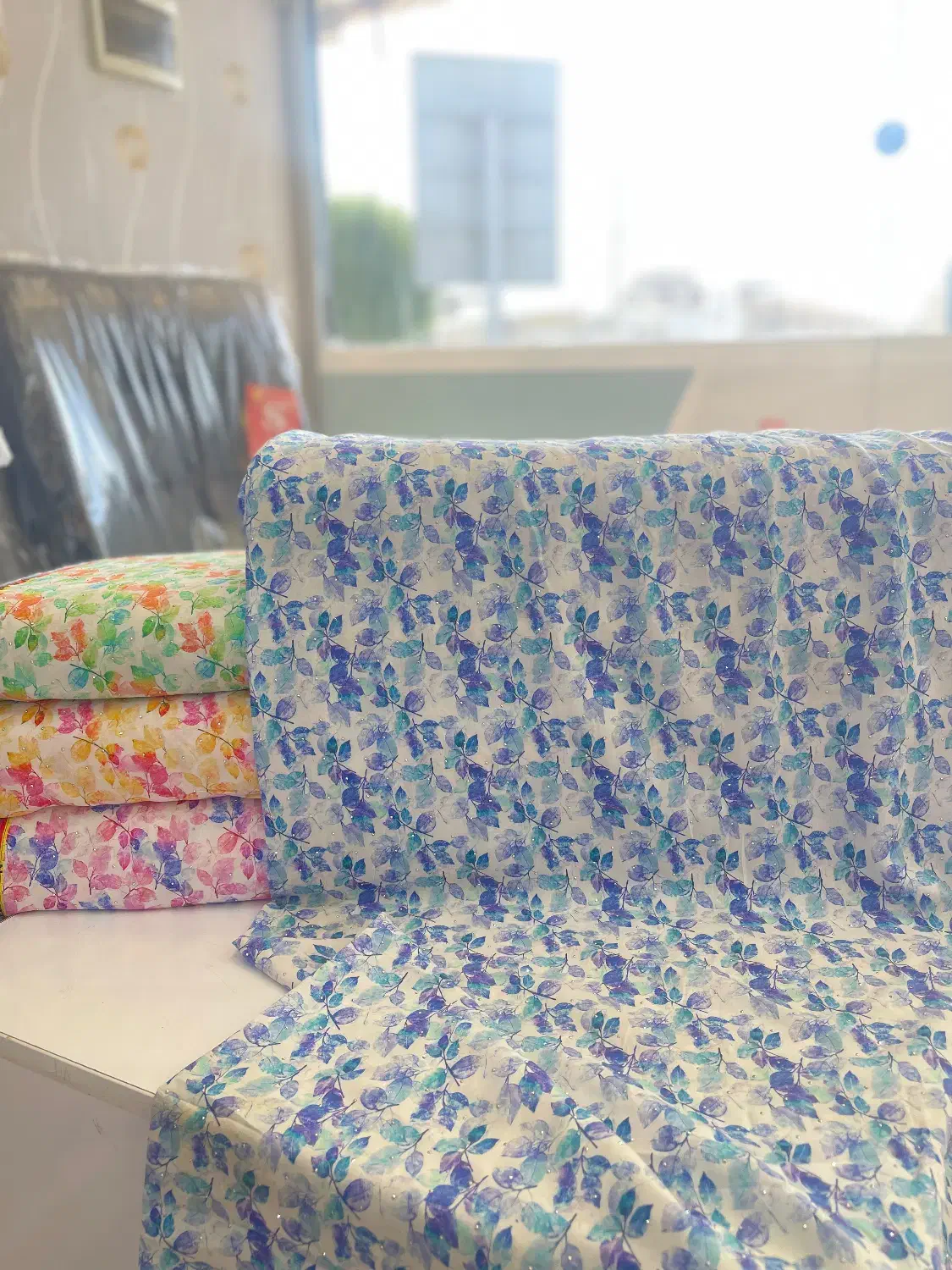 پارچه به صورت عمده و تک|لباس|قشم, |دیوار