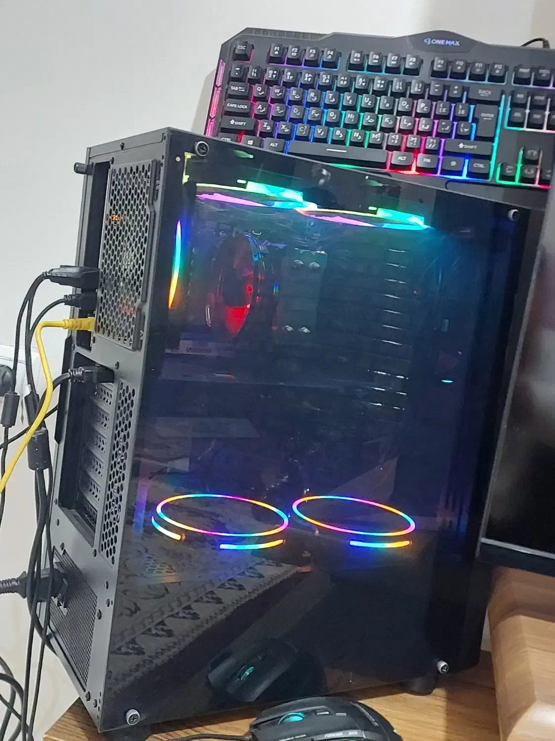 *کیس گیمینگ*|رایانه رومیزی|تبریز, |دیوار