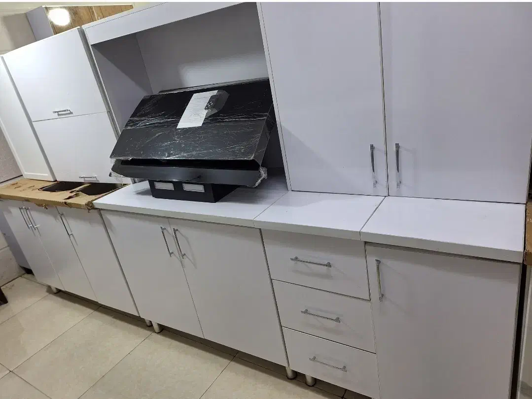 مستقیم کارگاه درب کابینت پیش ساخته بنی هاشمی کد۰۹۵|مصالح و تجهیزات ساختمان|شیراز, کوشک میدان|دیوار