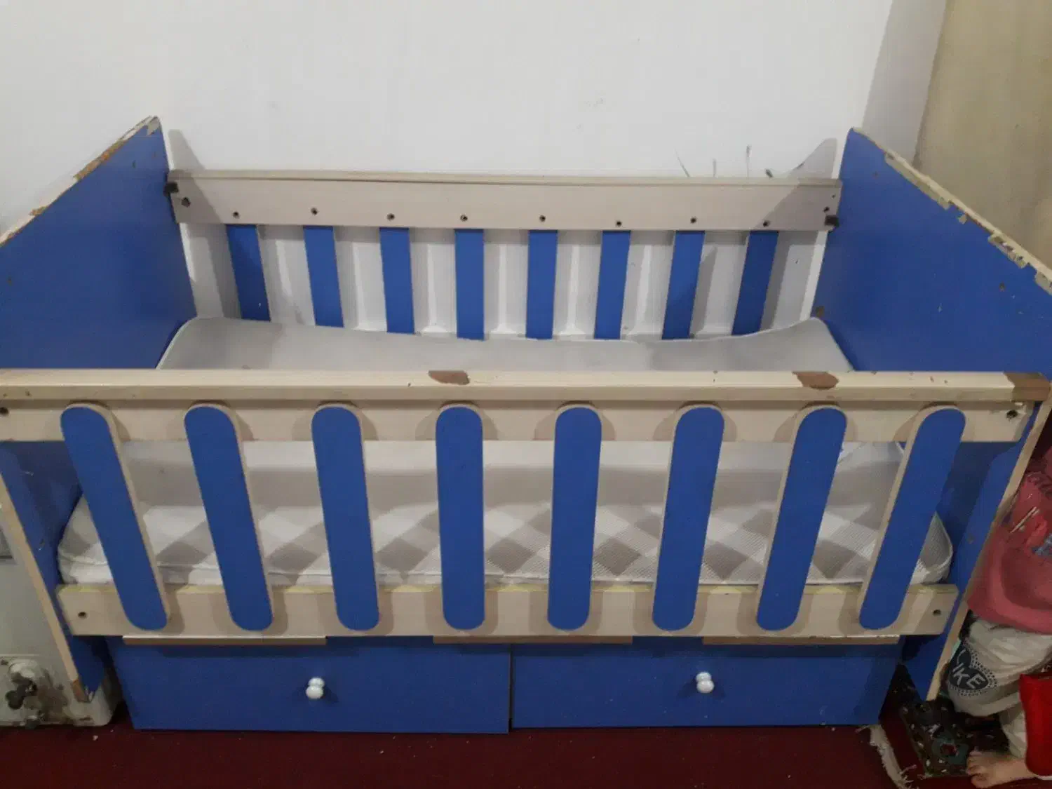 تخت کودک|تخت و صندلی بچه|خرمشهر, |دیوار