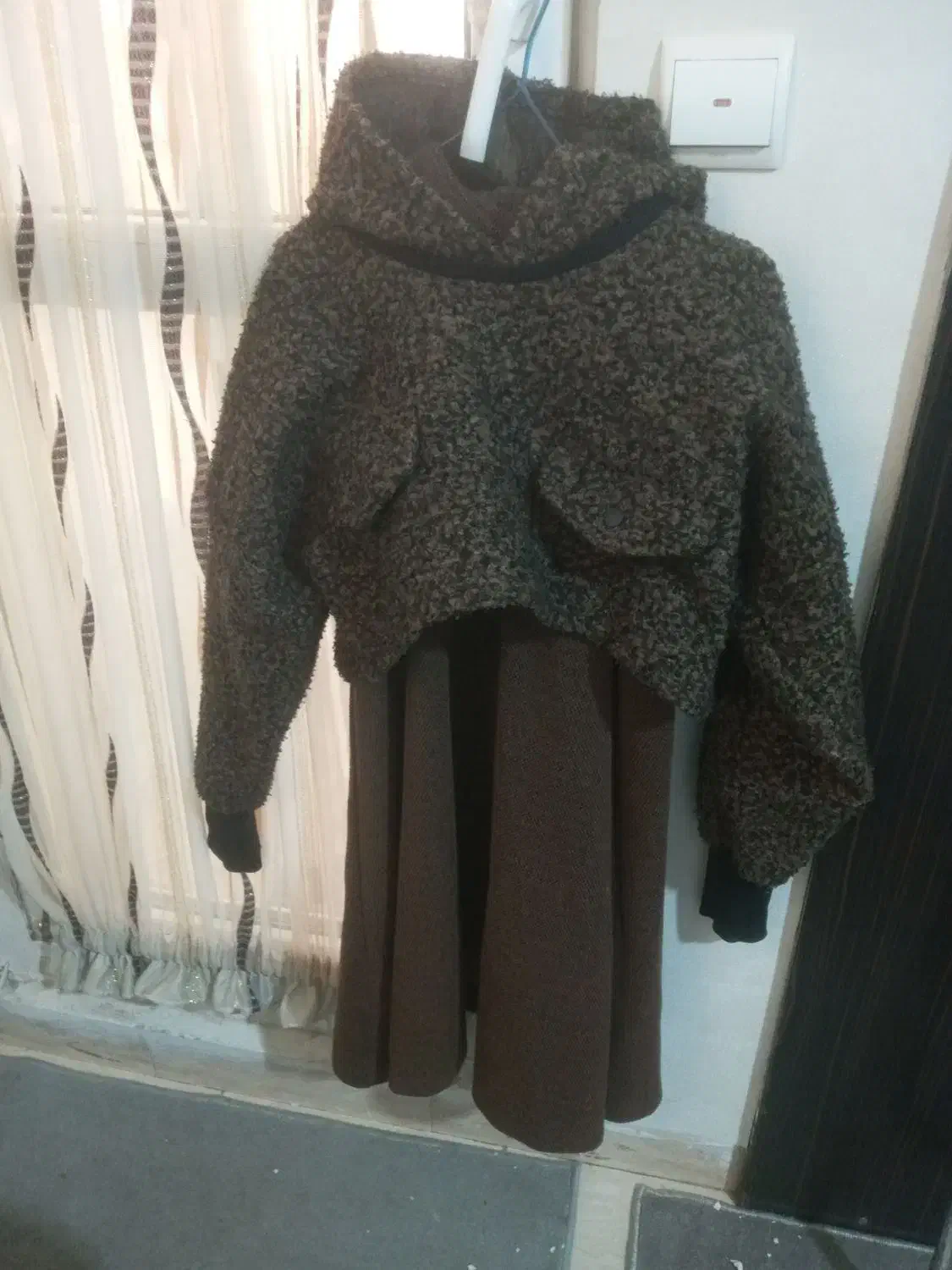 سارافون|لباس|ساوه, |دیوار