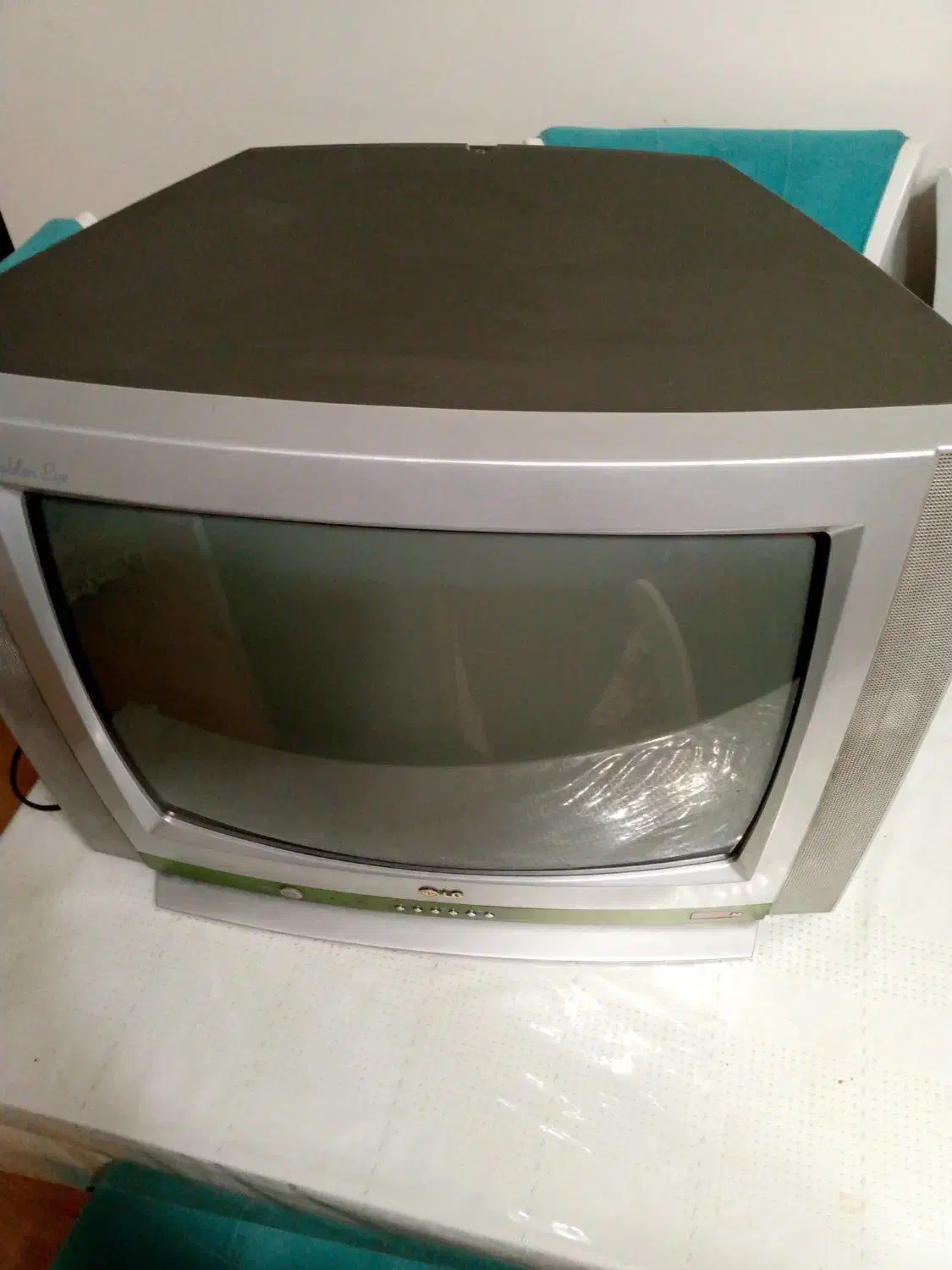 تلویزیون LG کار کرده سالم|تلویزیون و پروژکتور|پرند, فاز ۵|دیوار