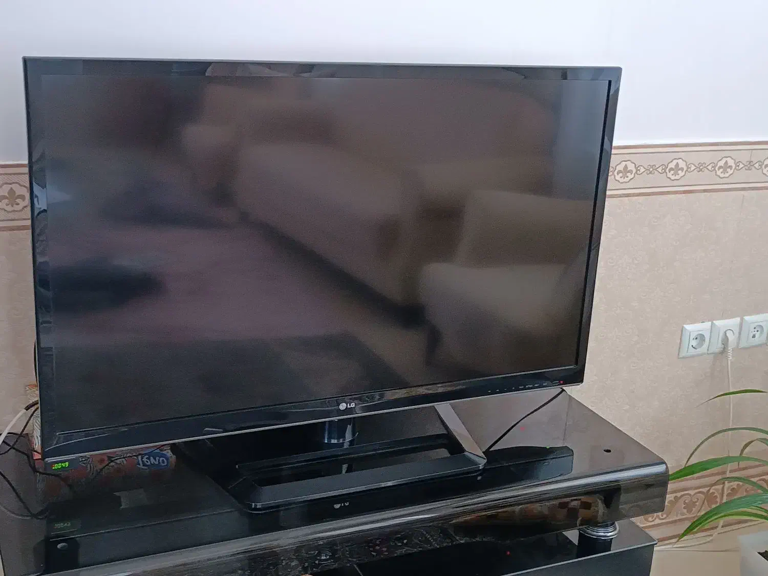 تلویزیون ال جی اصل کره|تلویزیون و پروژکتور|کامیاران, |دیوار