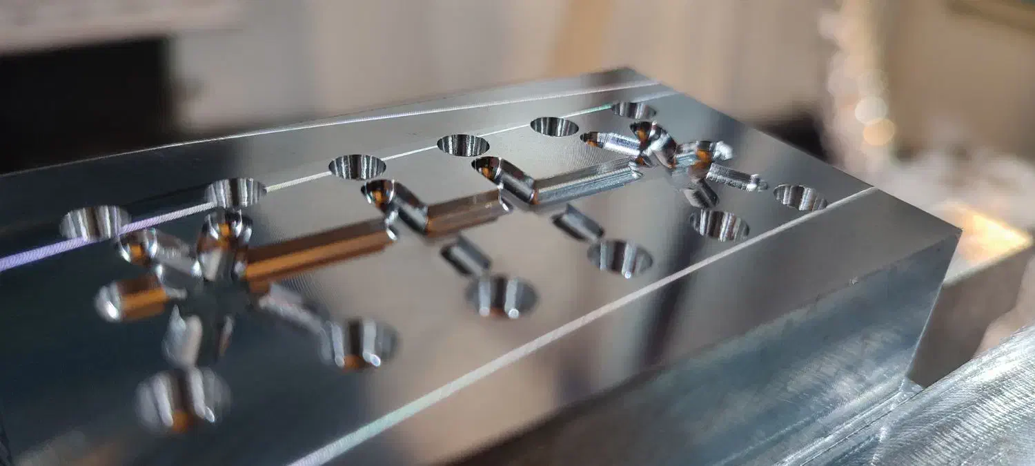 خدمات تراشکاری فرزکاری قالب سازی بیستون|خدمات پیشه و مهارت|کرج, شهرک احمدیه|دیوار