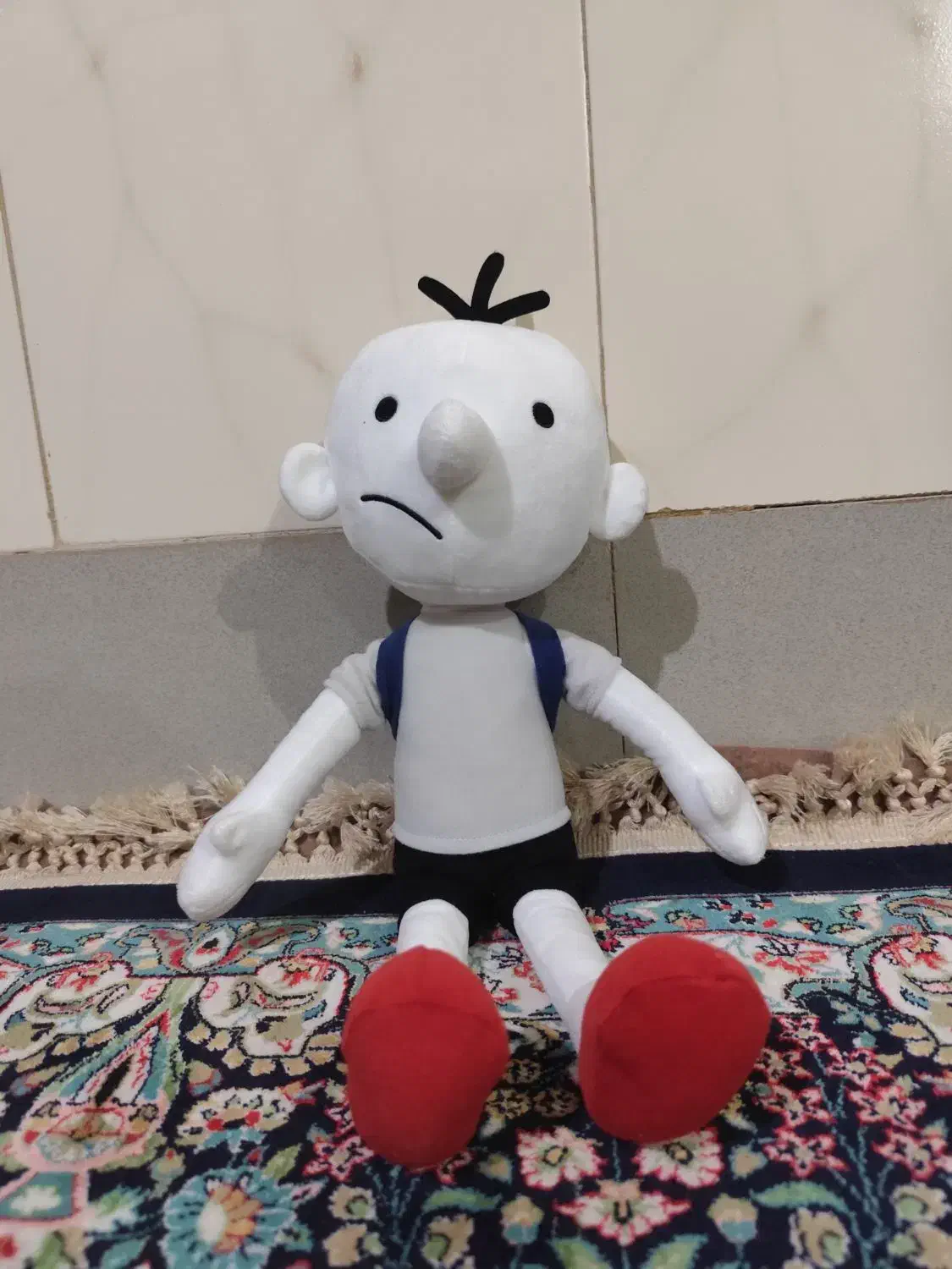 عروسک فانتزی|اسباب‌بازی بچه|رباط‌کریم, رباط‌کریم|دیوار