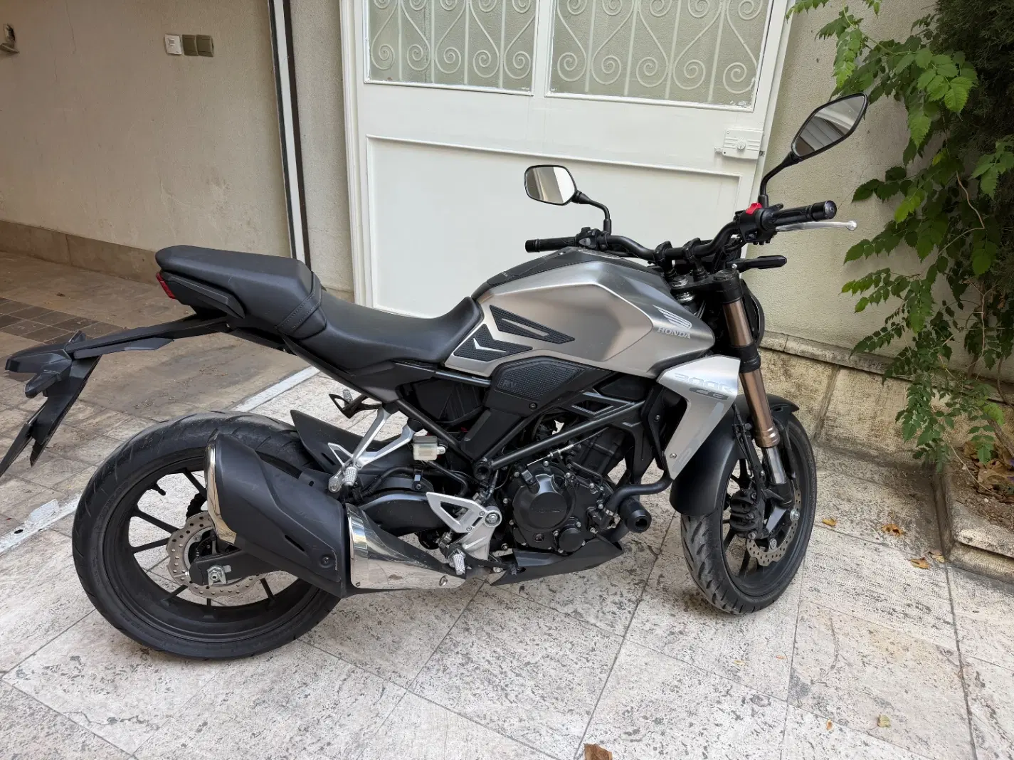 HONDA CB300R|موتورسیکلت|تهران, عباس‌آباد|دیوار