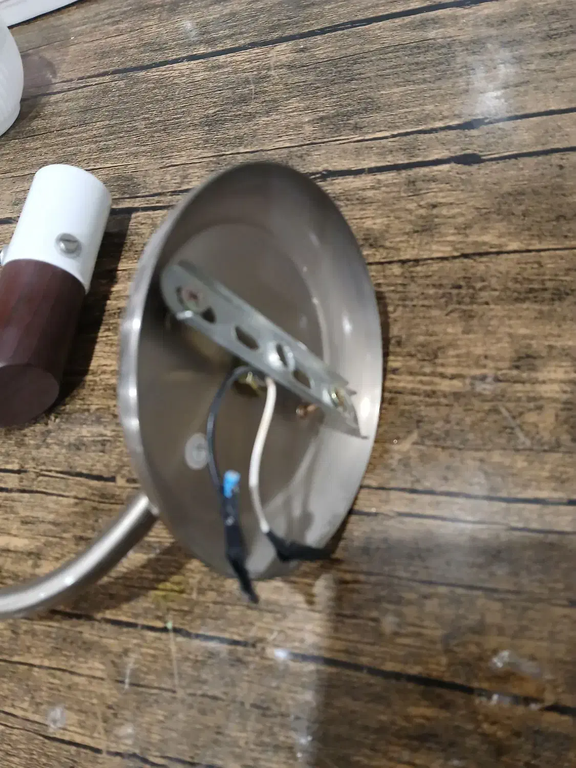 دیوارکوب|لوستر و چراغ آویز|مشهد, سجاد شهر|دیوار