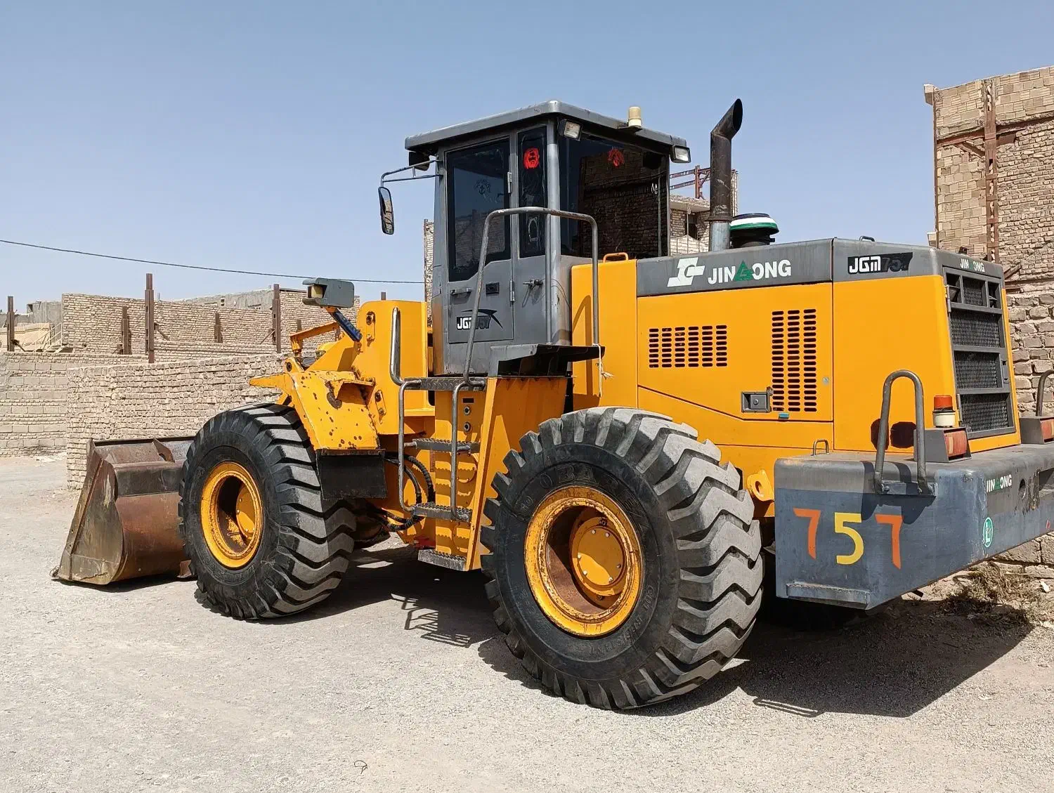 اجاره لودر و کمپرسی|خدمات حمل و نقل|زابل, |دیوار