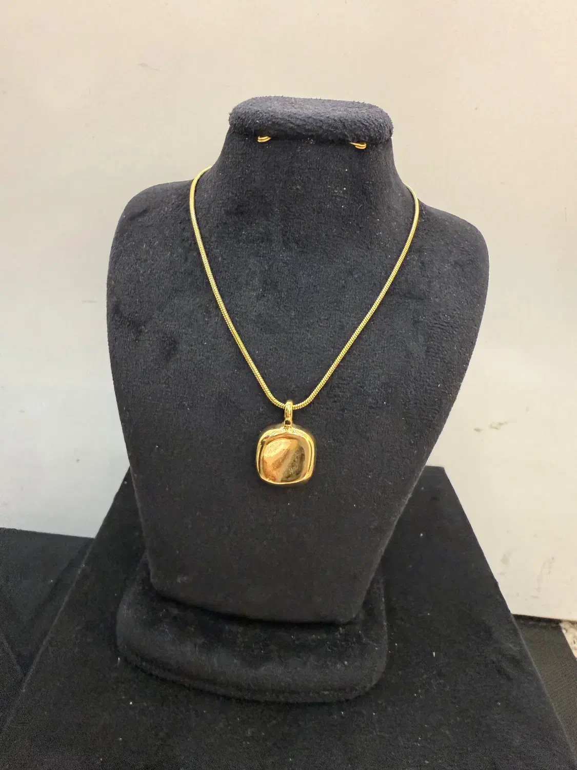 فروشنده خانم غرفه بدلیجات خلیج فارس|استخدام بازاریابی و فروش|شیراز, شهرک قمشه|دیوار