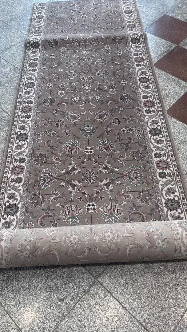 کنارفرش فیلی 700شانه|فرش|نورآباد ممسنی, |دیوار