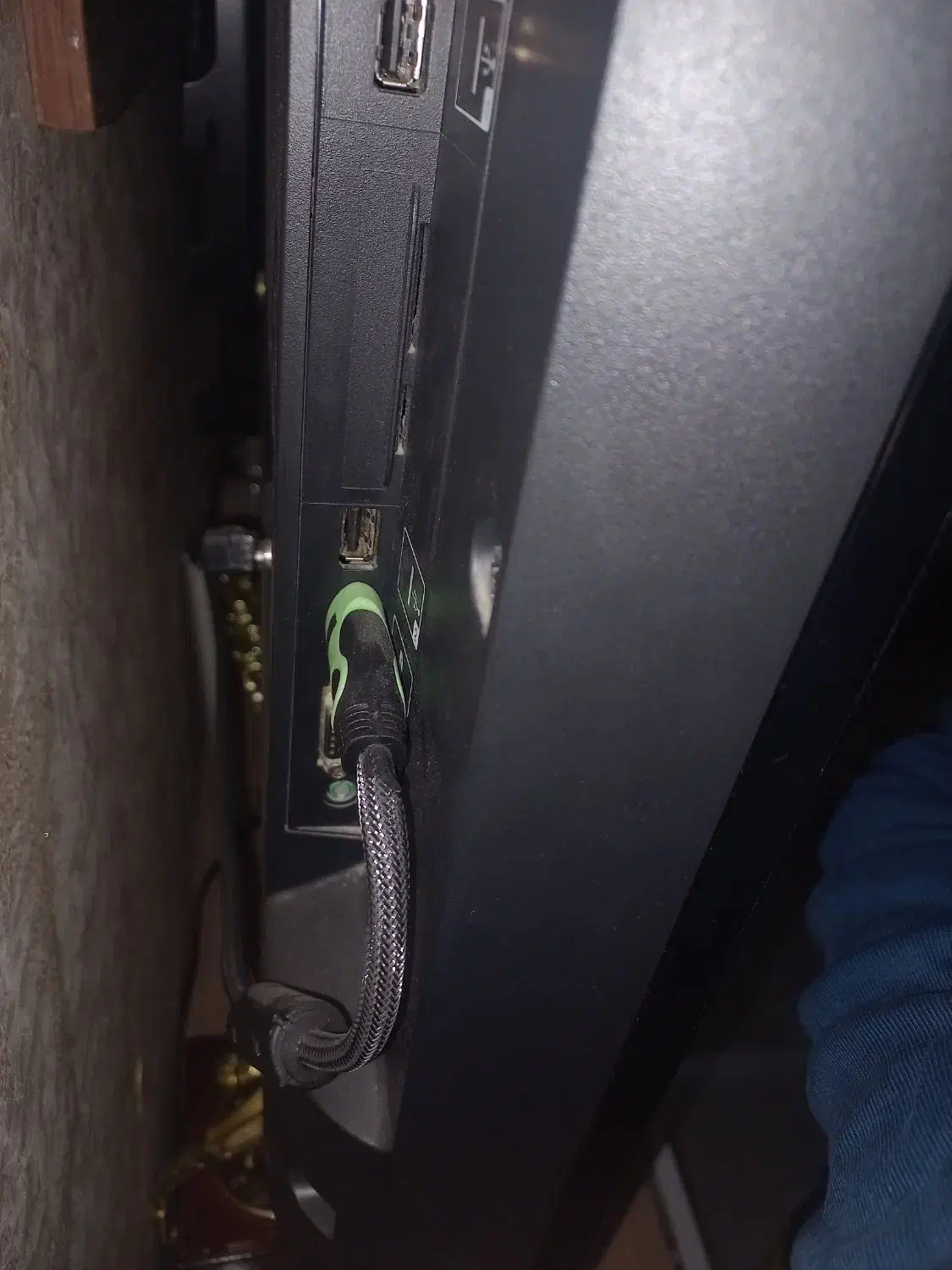 تلویزیون سونی ۴۶ اینچ|تلویزیون و پروژکتور|قزوین, |دیوار