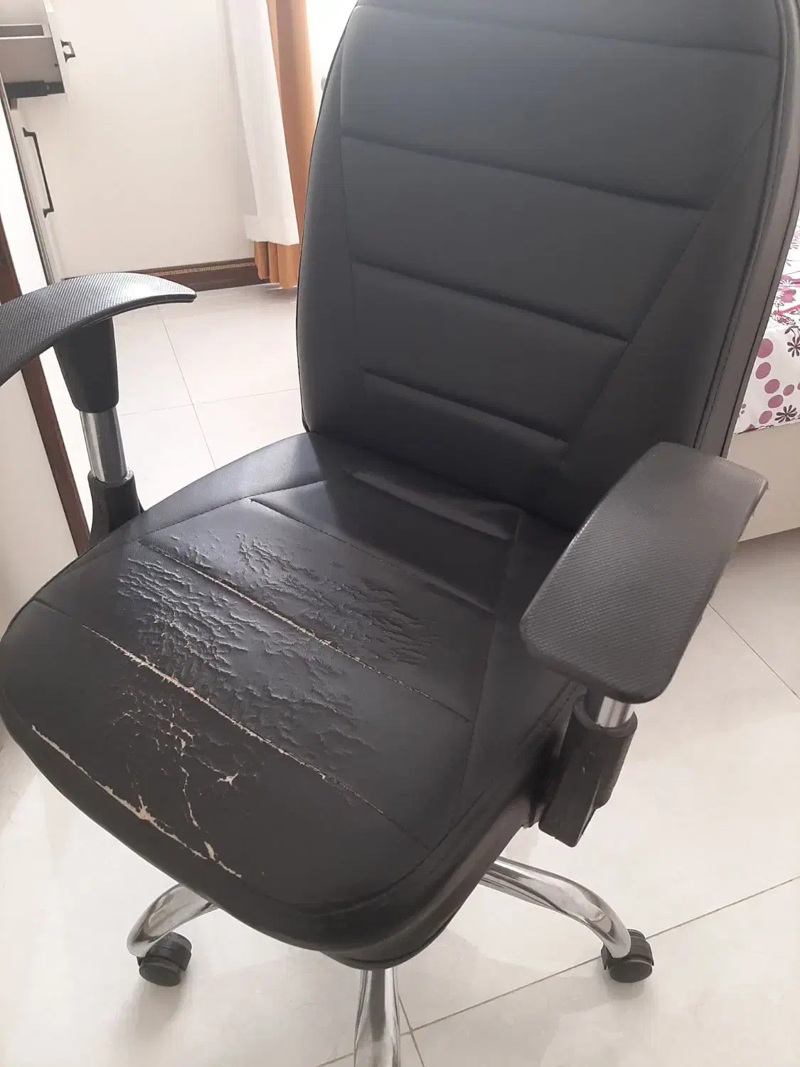 صندلی کامپیوتر|صندلی و نیمکت|فردیس, منظریه|دیوار