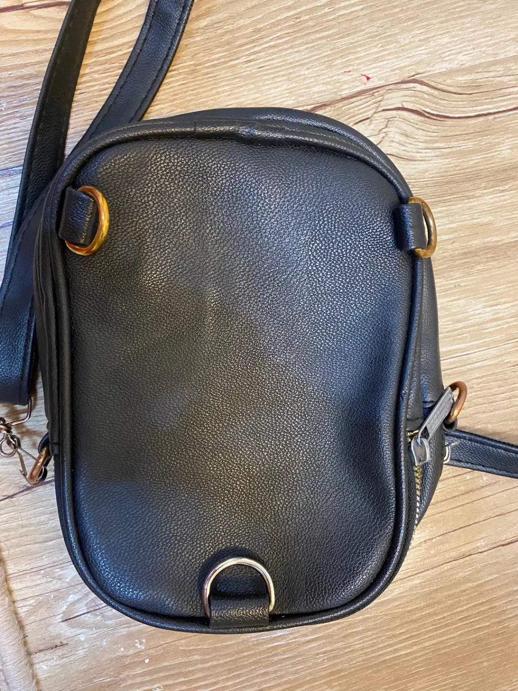 کیف دوشی|کیف، کفش، کمربند|اسفراین, |دیوار