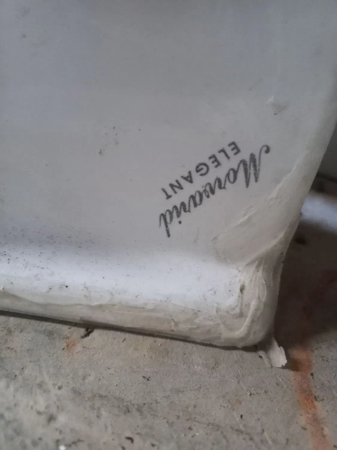 روشویی پایه دار|لوازم سرویس بهداشتی|سرخرود, |دیوار