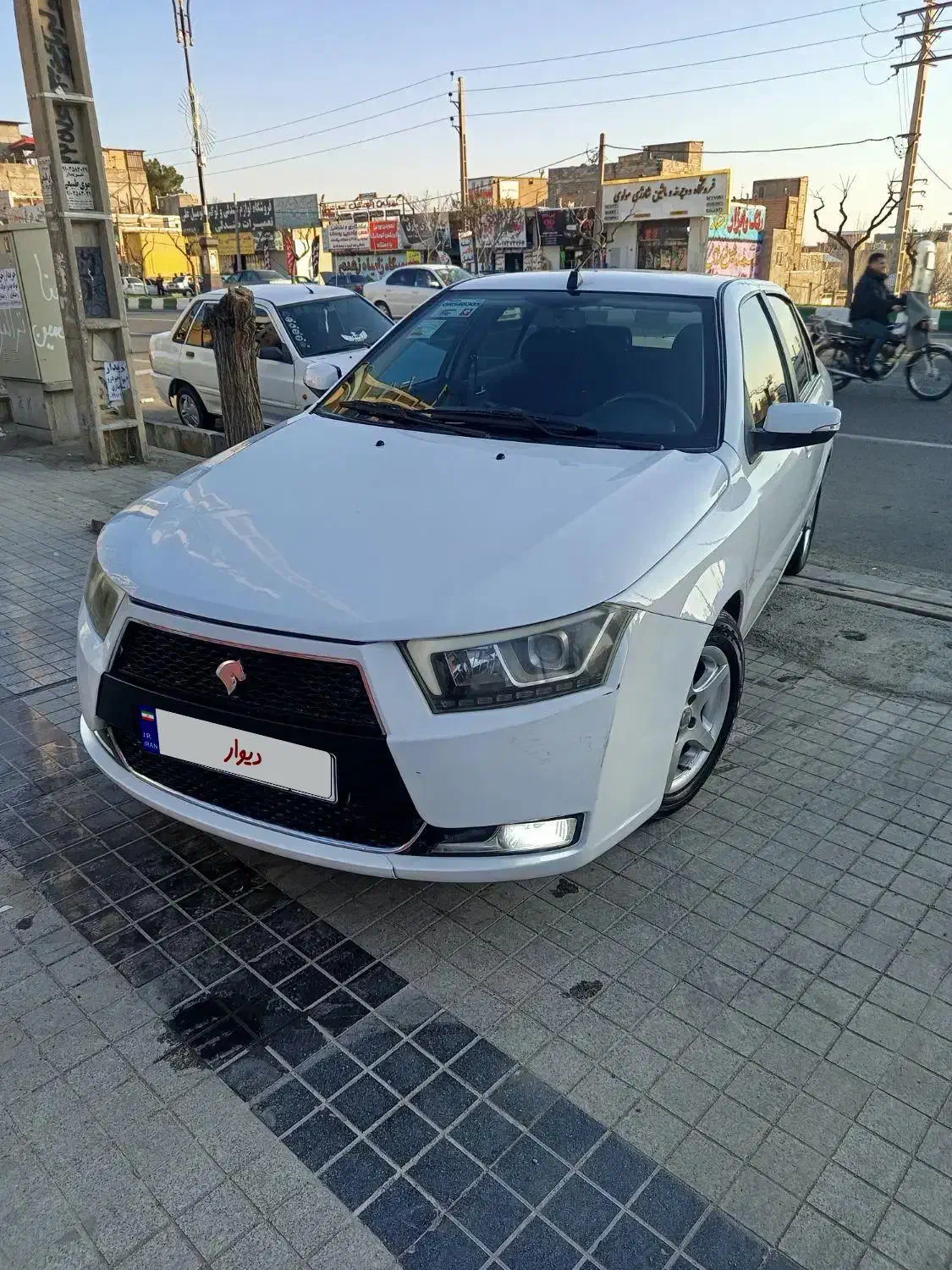 دنا مدل ۹۴|خودرو سواری و وانت|هشتگرد, شهرک بعثت|دیوار