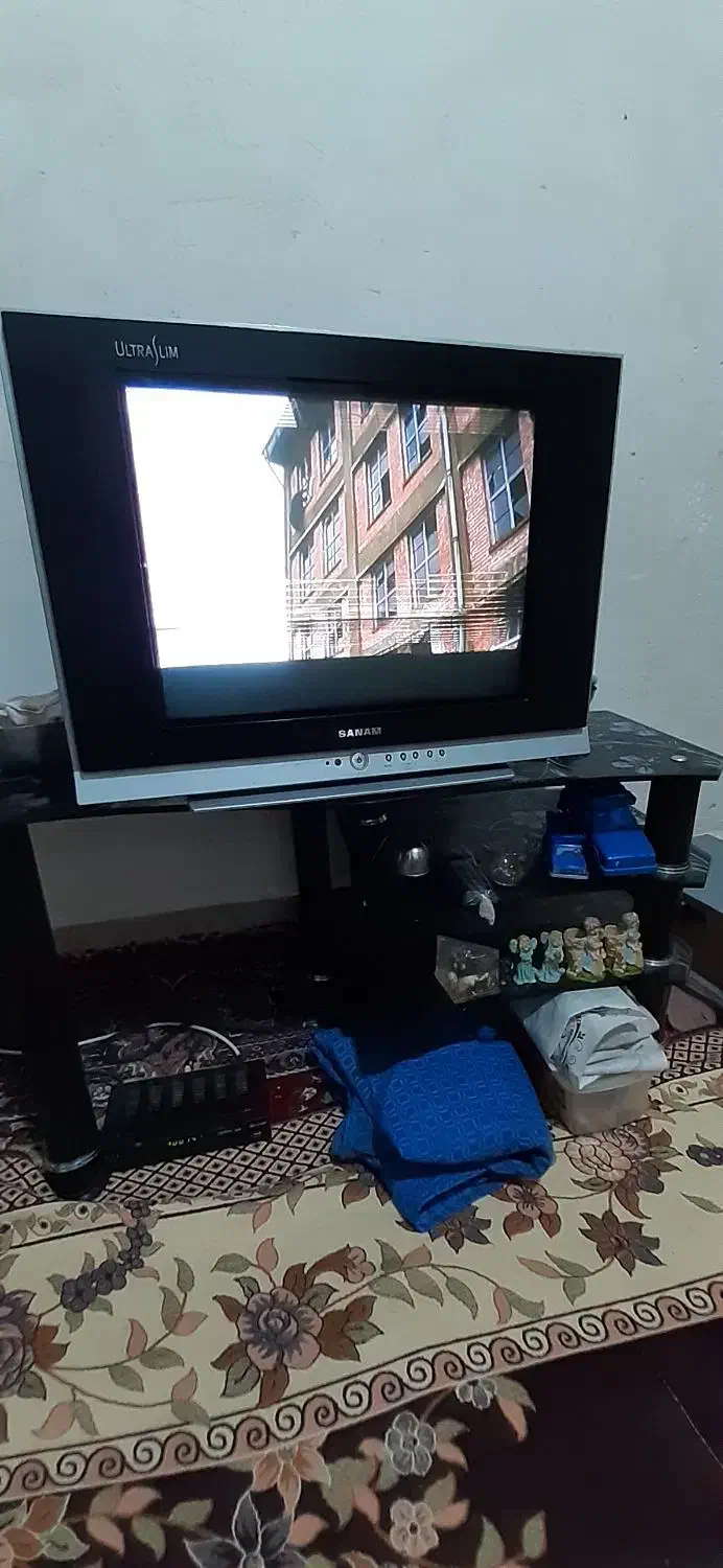 تلویزیون|تلویزیون و پروژکتور|ساوه, |دیوار