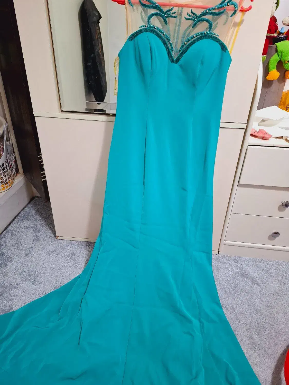 لباس مجلسی|لباس|قم, باجک یک|دیوار