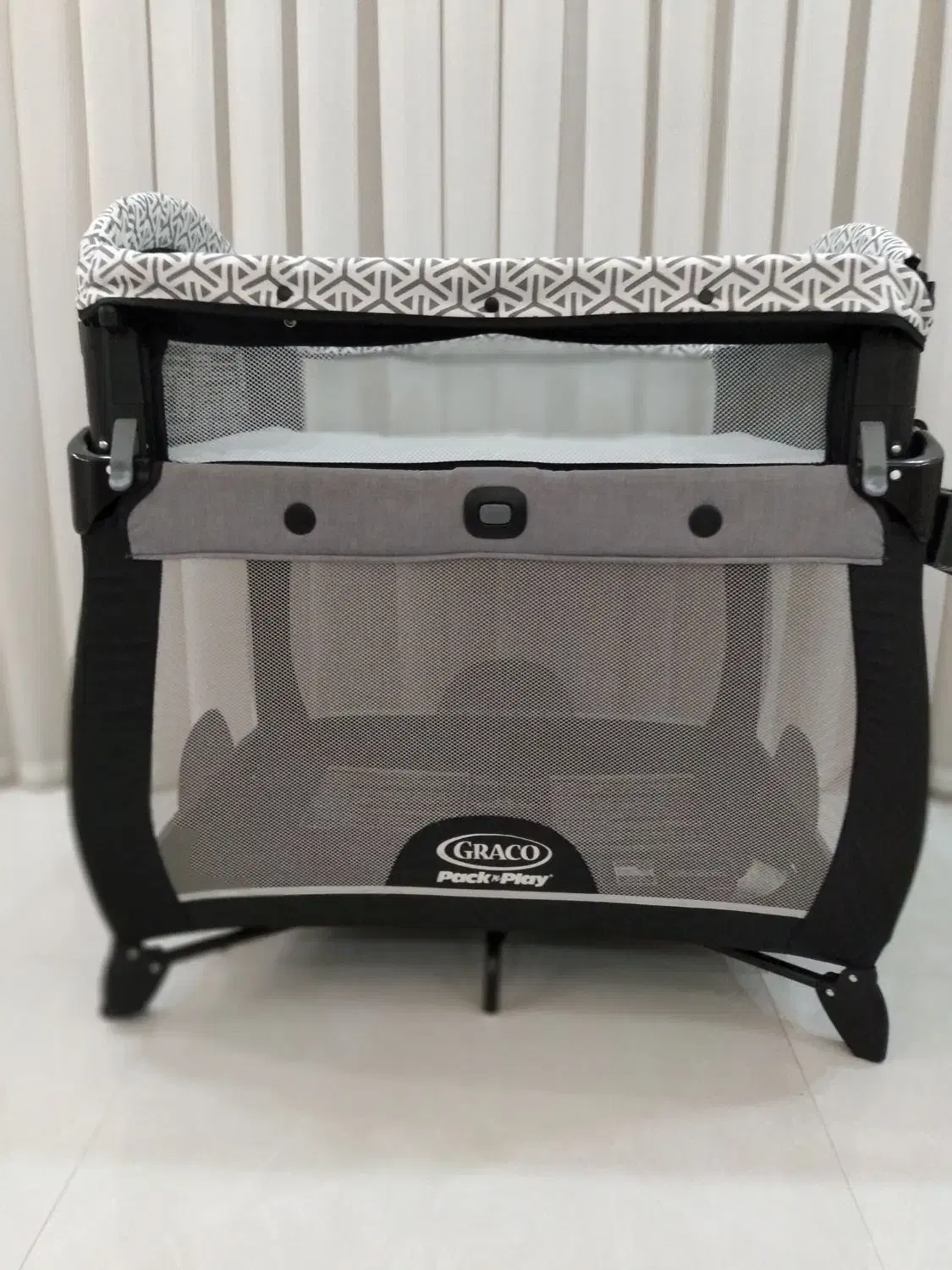 تخت پارک کودک|تخت و صندلی بچه|مشهد, شهید رضوی|دیوار