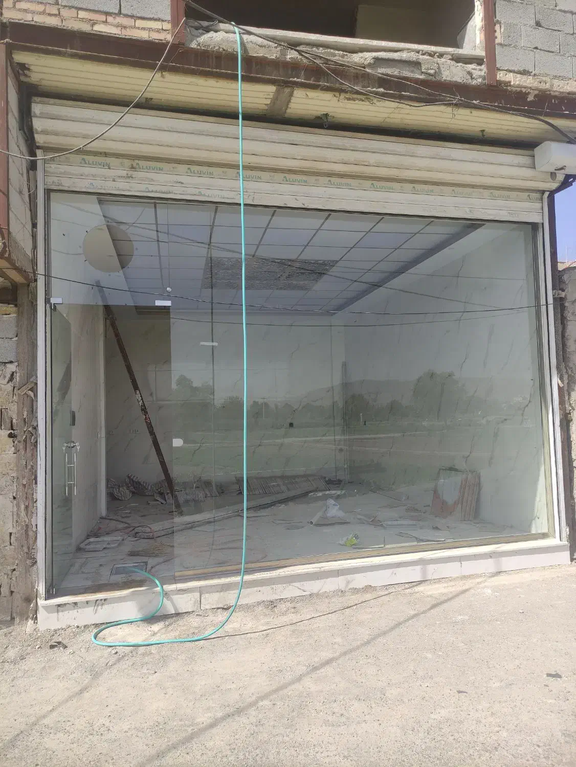 یک باب مغازه برای رهن و اجاره|اجارهٔ مغازه و غرفه|تبریز, |دیوار