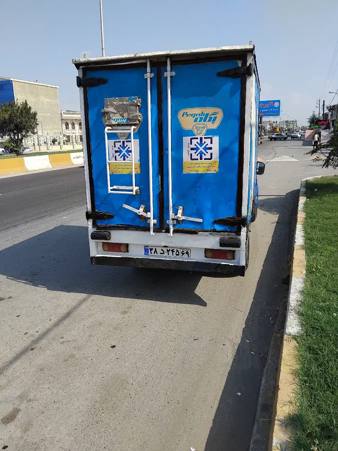 نیسان یخچالی  مدل۸۸|خودرو سواری و وانت|گرگان, |دیوار