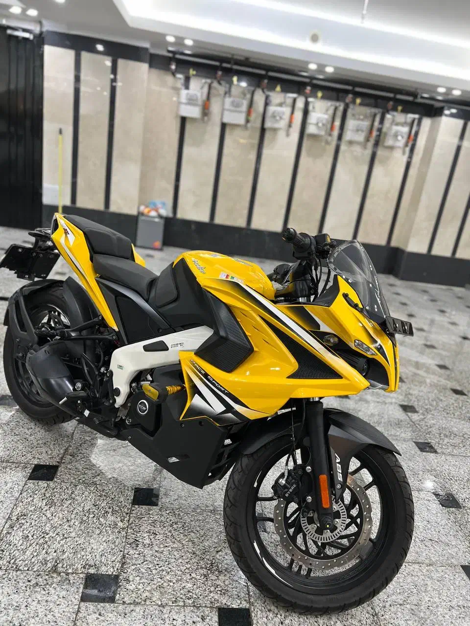 RS200|موتورسیکلت|تهران, شهرک شریعتی|دیوار