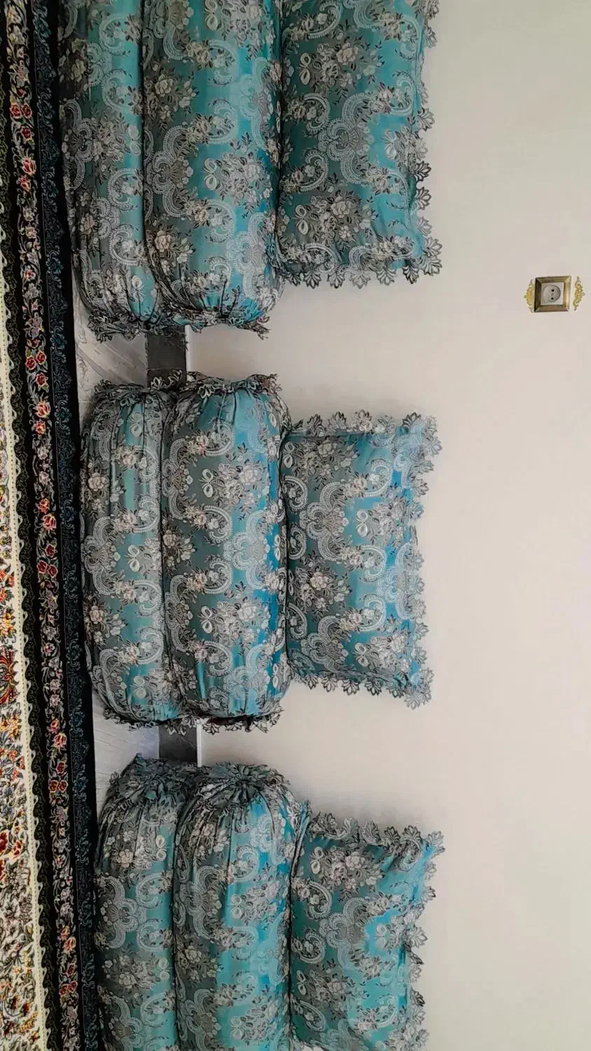 روبالشتی|رختخواب، بالش، پتو|ایرانشهر, |دیوار