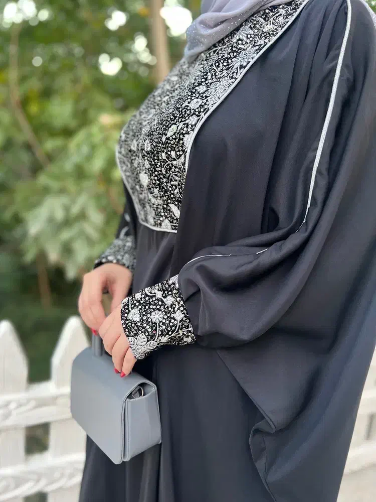 عبا مجلسی|لباس|احمدسرگوراب, |دیوار