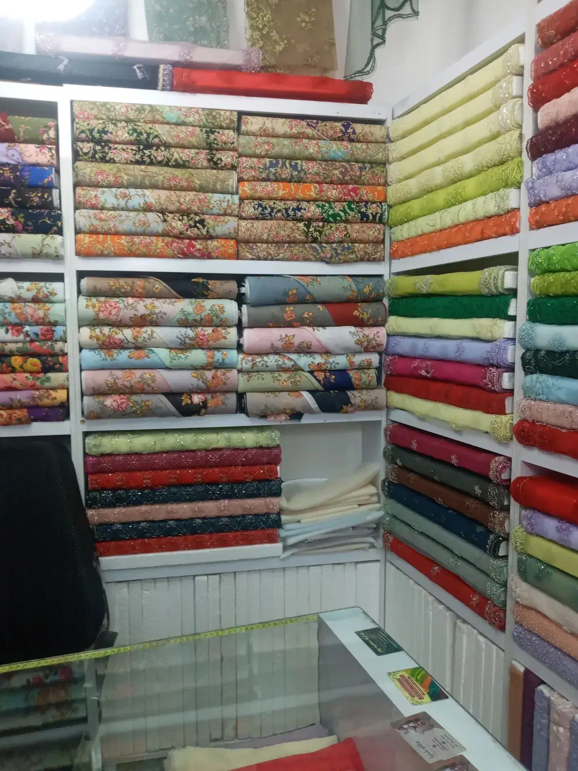 دستمال سرای ندا|لباس|سقز, |دیوار