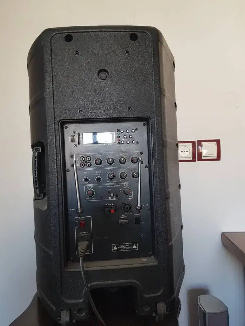 باند ۱۵ اینچ|سیستم صوتی خانگی|کنگاور, |دیوار