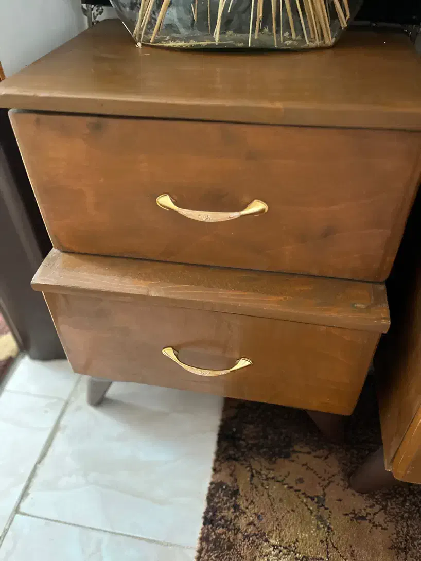 دراور و آینه و پا تختی چوبی|تخت و سرویس خواب|گرگان, |دیوار