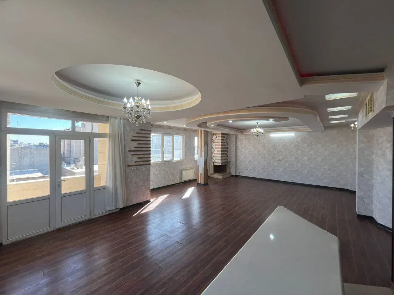 ۱۷۰ متر ۳خواب لب خیابان زهره کرمانی|اجارهٔ آپارتمان|کرمان, |دیوار