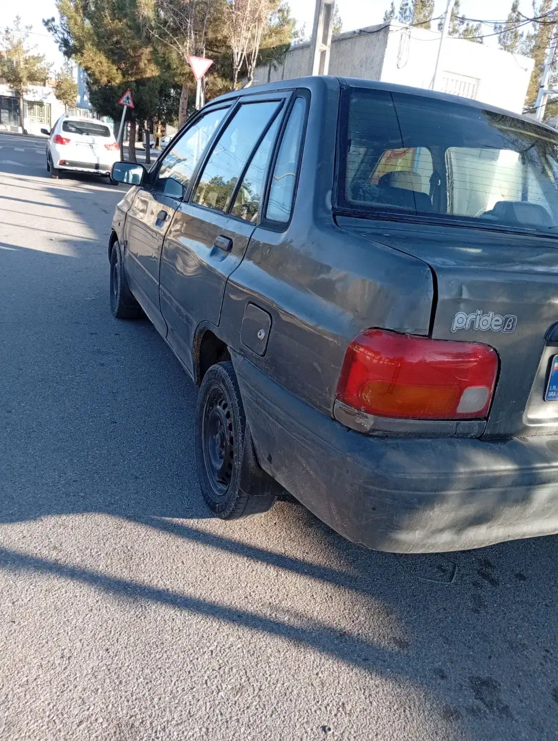 پراید مدل 83 در حد|خودرو سواری و وانت|بیرجند, |دیوار