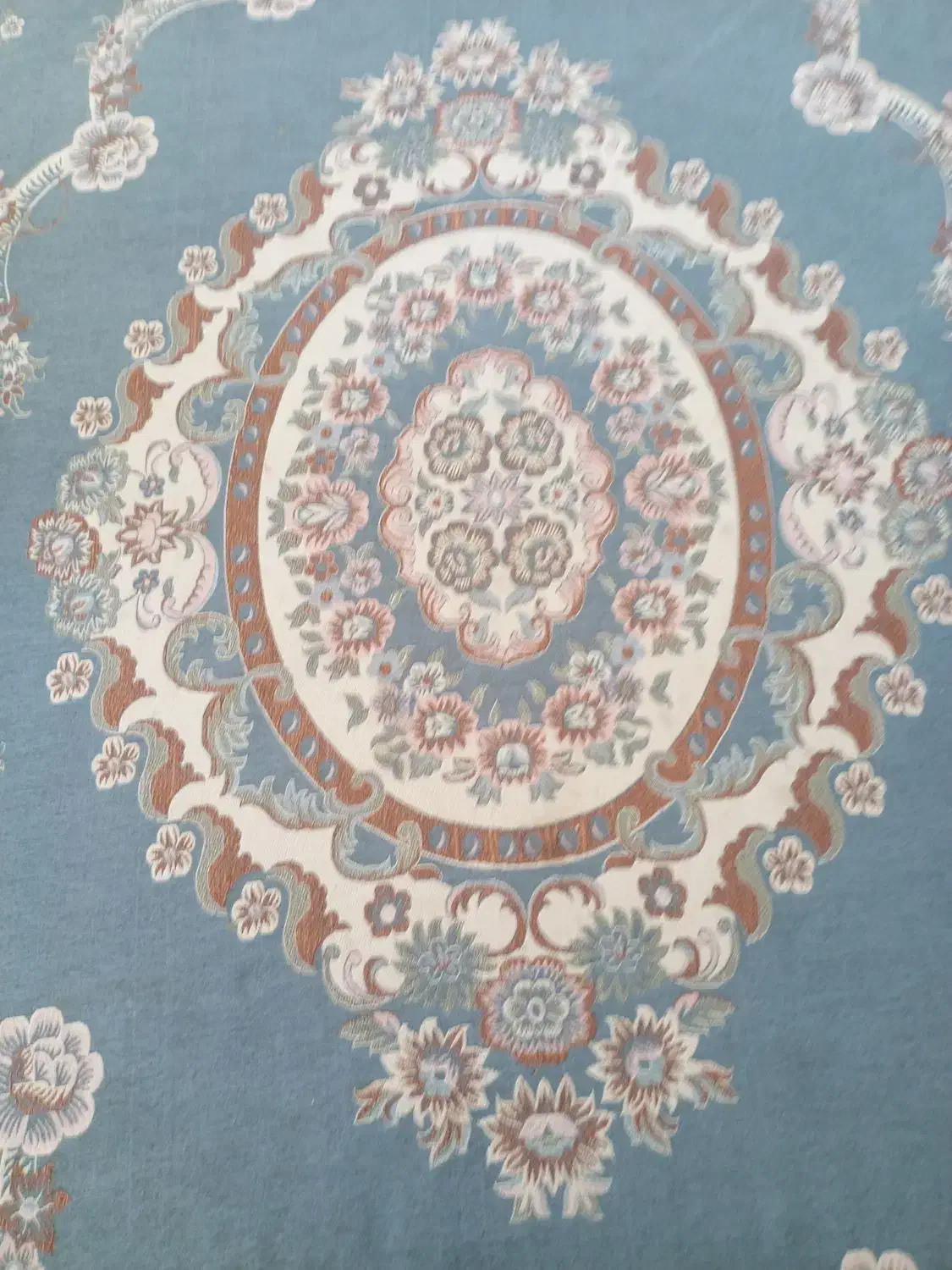 روفرشی|روفرشی|نجف‌آباد, شهدای غربی|دیوار